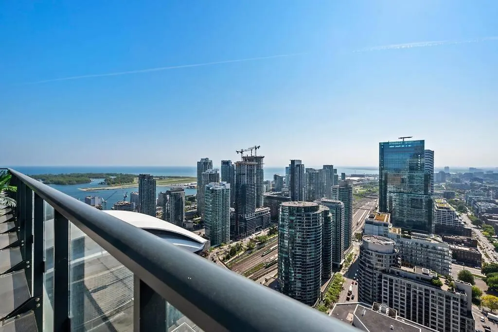 דירות טורונטו 5-Star Panoramic View And Large Terrace By Cn Tower