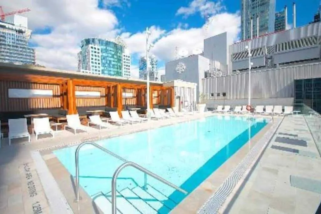 דירות טורונטו 5-Star Panoramic View And Large Terrace By Cn Tower קנדה